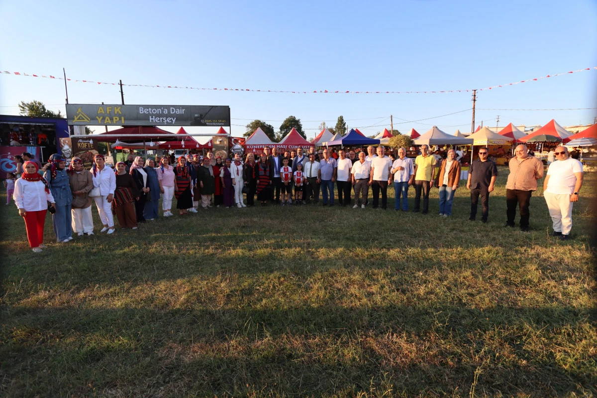 AK PARTİ  YAYLA ŞENLİKLERİNDE TAM KADRO YERİNİ ALDI