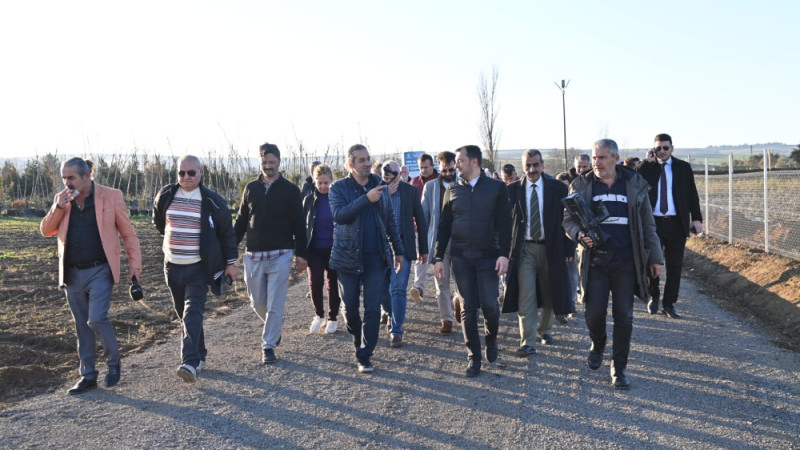 Başkan Yüksel devam eden projeleri basın mensupları ile birlikte gezdi