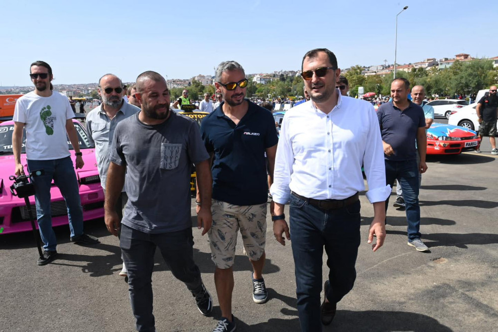 Binlerce Tekirdağlı Drift gösterisi için sahile akın etti