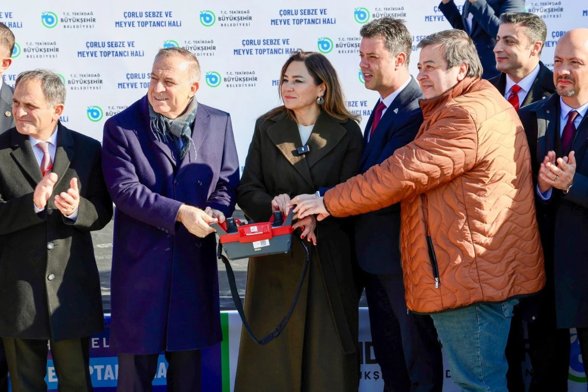 &Ccedil;ORLU&rsquo;NUN YENİ HALİ İ&Ccedil;İN İLK KAZMA VURULDU