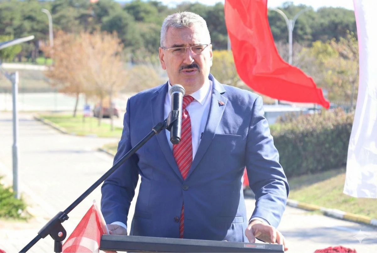 REKTÖR ŞAHİN’E BÜYÜK ONUR