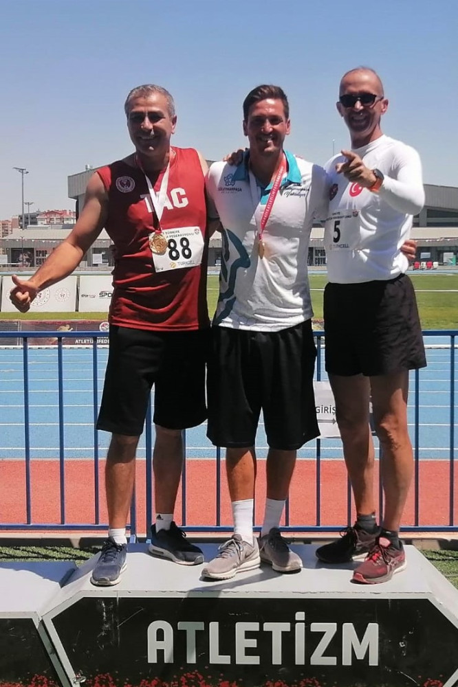 Süleymanpaşa Belediyesi Antrenörü üç dalda Türkiye şampiyonu oldu