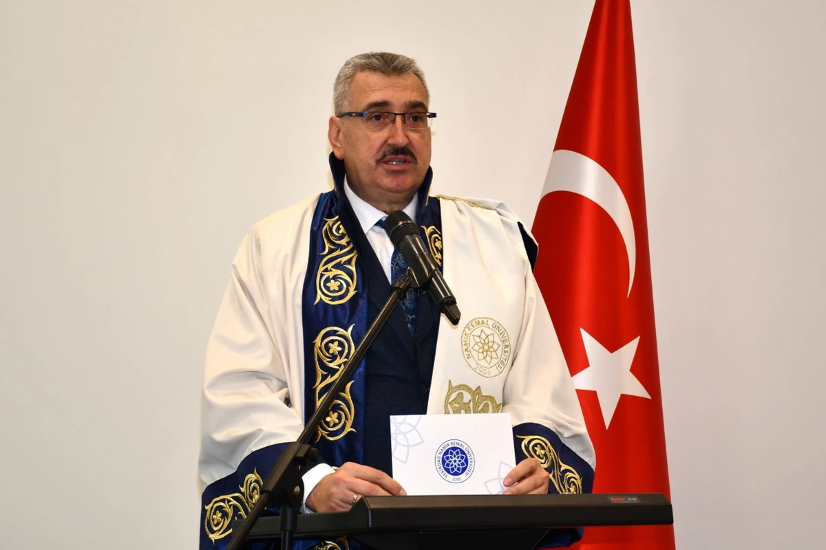 Tekirdağ Namık Kemal Üniversitesi’nden Kuzey Makedonya Eski Cumhurbaşkanı Prof. Dr. Gjorge Ivanov’a Fahri Doktora