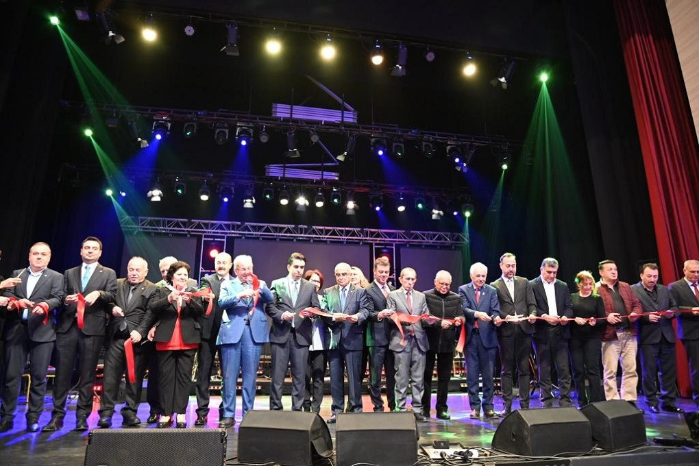 TRAKYA'NIN EN BÜYÜK GÖSTERİ VE KONGRE MERKEZİ HİZMETE AÇILDI